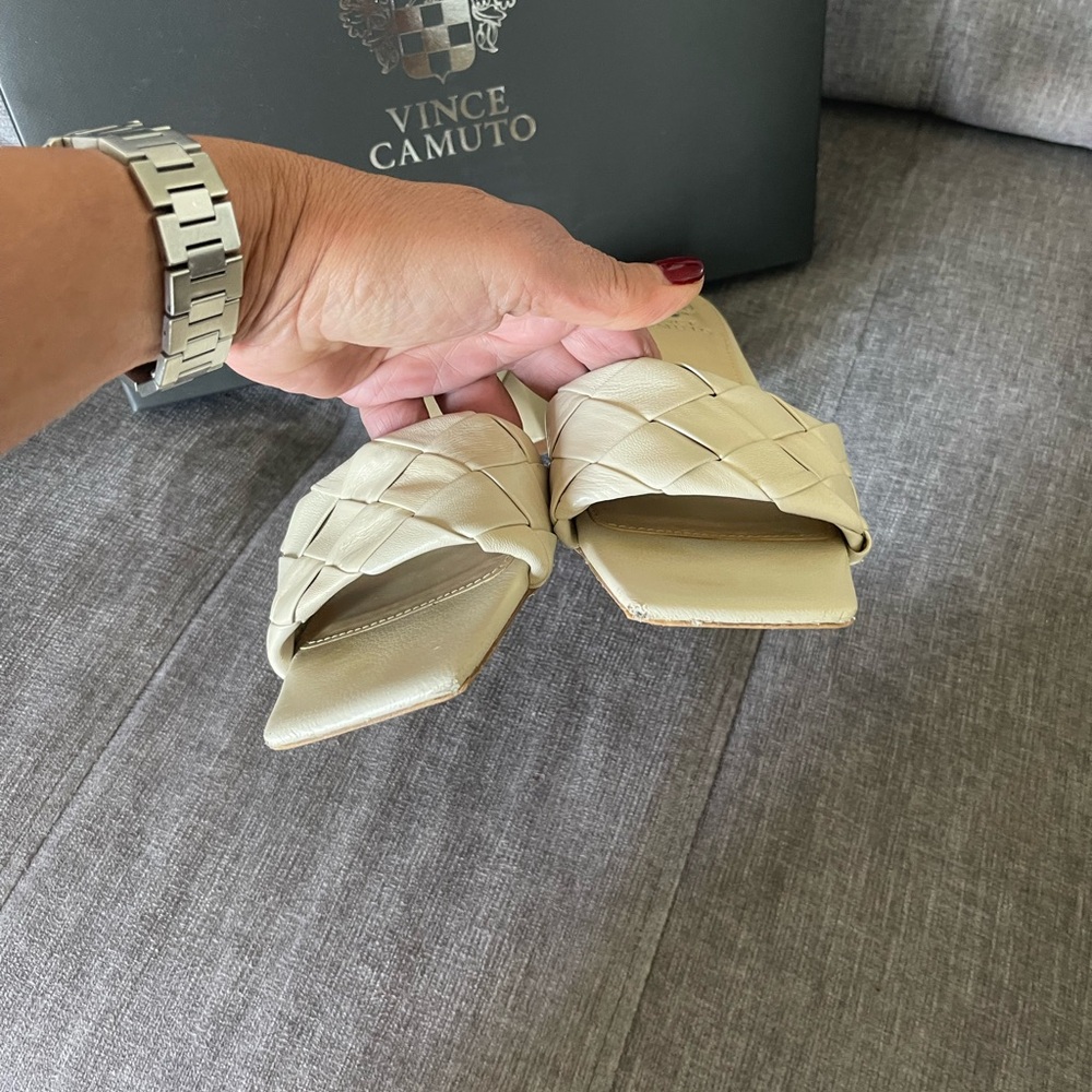 Vince Camuto Beige Ivory  Woven Heeled Sandals size 8.5 - Picture 3 of 8